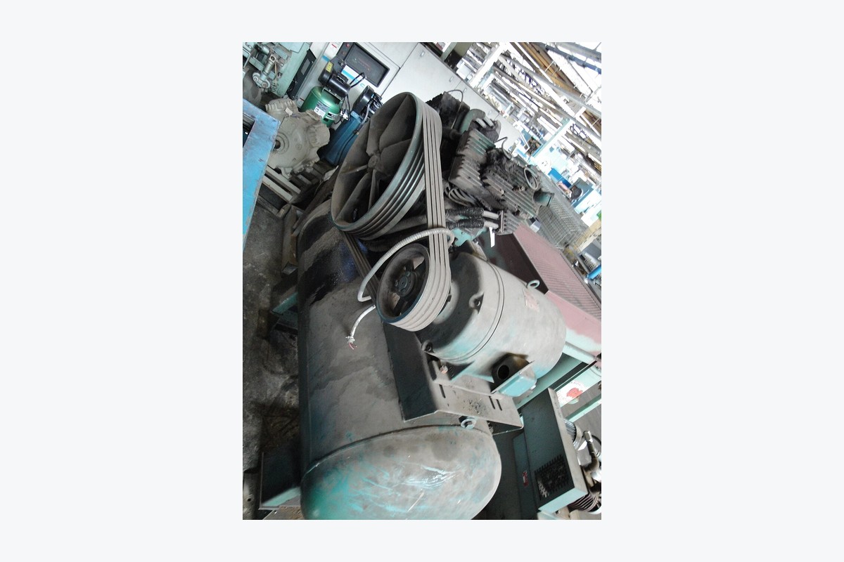 Industrial belt and pulley power transmission system